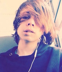 Hot boys 56d4bb3ef1cb7.jpg
