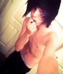 Hot boys 56d4bb40f146b.jpg