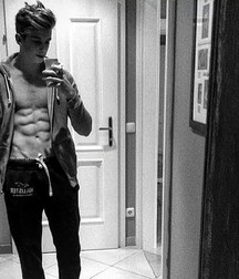 Super Hot boys and bodys Extra Length 5a0a7ebf73274.jpg