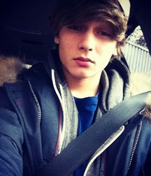 Super Hot boys and bodys Extra Length 5a0a7edf613f5.jpg