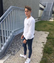 AUSTRIAN Hotties Vol. 1 5a5447f10cff9.jpg