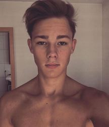 AUSTRIAN Hotties Vol. 1 5a5447f68b801.jpg