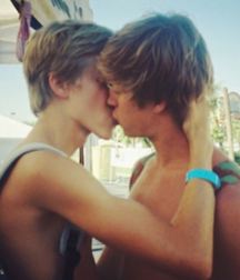 Just Hot Cute Great GRANDE Boys Extra Length 5a56e689e6fb9.jpg