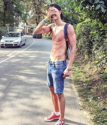 Hotties in Summer 5e4432f55cf4a.jpg