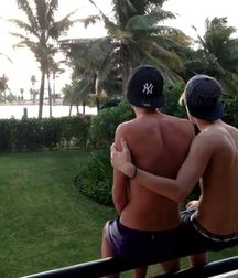 Hotties in Summer 5e44333625e3c.jpg