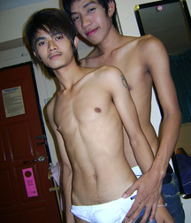 Aye and Jae full 591f5f67f1b6e.jpg