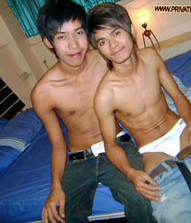 Aye and Jae full 591f5f69168af.jpg