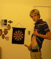 Blond Boys 14 5af49f8ce6dbb.jpg