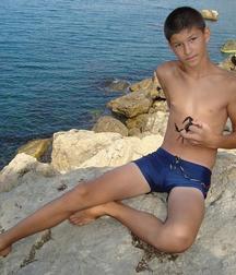 Hot Speedos 5 5afde29aeff5f.jpg
