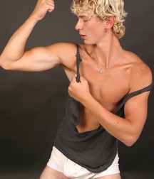 Blond Boys 82 5c939841d15ea.jpg