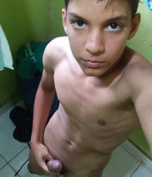 Cocks 4117 5cb8ab320f798.jpg