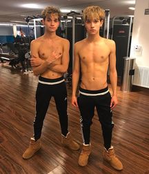 Blondies 1056 5d276a94a43b6.jpg
