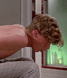 Mike's Mix 821 5d44e0525f670.gif