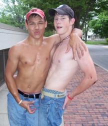 Boyz 3362 5db303b4e46f7.jpg