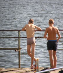 Shirtless twink boys 015 5e47f69af0941.jpg