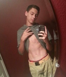Selfies 56d69d5276f2f.jpg