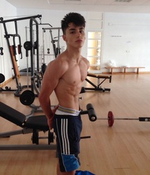 More hotties! 5c52a356bd1b1.jpeg