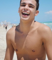 Hot guys 5c56b6a116a6c.jpeg