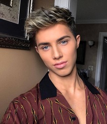 Hot guys 5c56b6a3a3e9a.jpeg