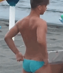 Hot guys 5c56b703b17d5.gif