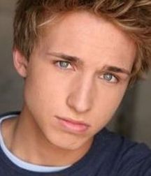 Im in love with him!!!!! 5c570fddced57.jpeg