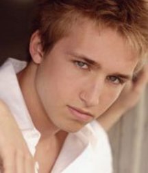 Im in love with him!!!!! 5c570fdef13da.jpeg