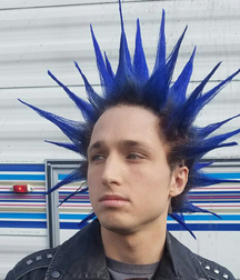 Im in love with him!!!!! 5c570fe70de1d.jpeg