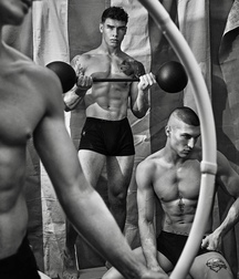 More hotties 5c59333978c4c.jpeg