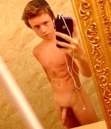 More hotties 5c593347556dd.jpeg