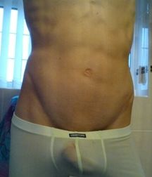 mirror selfie 2  5a3ae4a9547db.jpg