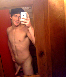 mirror selfie 5 5ac93d996cc6e.jpg