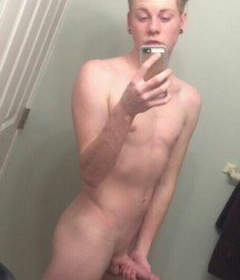 mirror selfie 7 5cb64ee1e6889.jpg