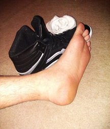 Feet  5c161cd14336a.jpg
