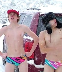 Snow Bunnies 56ddf1e4016e1.jpg