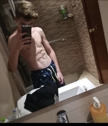 Nice shirtless guys  5e358e353bedf.jpeg