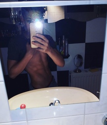 Nice shirtless guys  5e358e453a704.jpeg