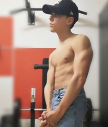Nice shirtless guys  5e358e477022d.jpeg