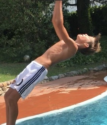 Nude butts and more twink boys shirtless 5e39becac8075.jpeg