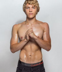 Twinks I like  5e7cb0ba228d9.jpeg