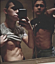 Twinks I like  5e7cb0dd1ce3f.jpeg