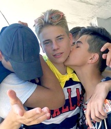 Face showcase and more boys porn