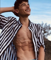 Abs are for dudes 5f0ed85832aef.jpeg