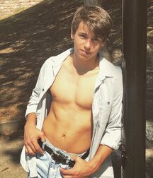 Hammervice brings you abs 5f3ebd599b63b.jpeg