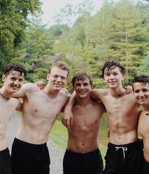 Showoffs Monday’s Gay Tube Shirtless 5f4da984f0dfb.jpeg