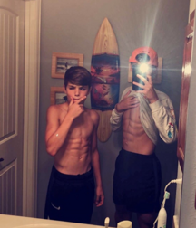 Showoffs Monday’s Gay Tube Shirtless 5f4da99b2cf46.png