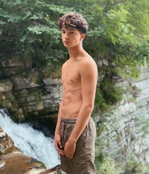 Showoffs Monday’s Gay Tube Shirtless 5f4da9a5b9478.jpeg
