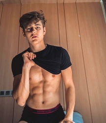 Showoffs Monday’s Gay Tube Shirtless 5f4da9c777c73.jpeg