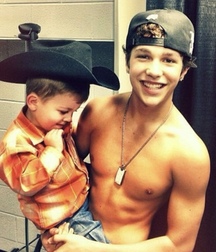 Self photos Gay Tube 