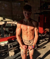 Hump day boys love shirtless twink tube selfies 61e8293ee881b.jpeg