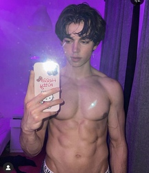 Now that’s a hot set twink tube 61f0d0bbec0c5.jpeg